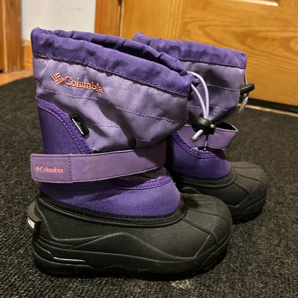 Girls 12 snow boots